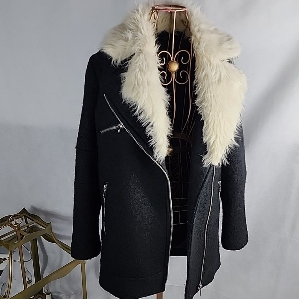 Topshop Faux Fur Collar Coat Assymettrical Zippered Front Size 4